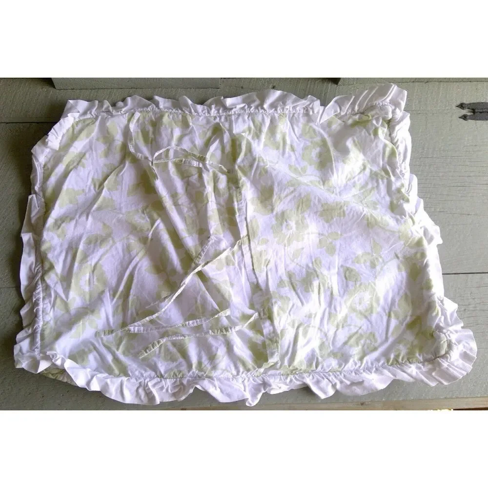 Pair Cottage Shabby Chic Farm Victoria Hill Std Quilted shams sage green & white